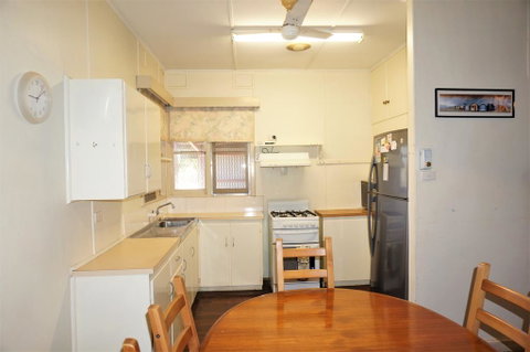 10 Tautog Street House And Unit - Separate Self-contained Unit - Perths Hotel 2