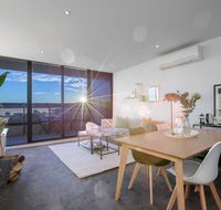 107 Light Filled Cozy Apt in the Heart of St Kilda - Perths Hotel