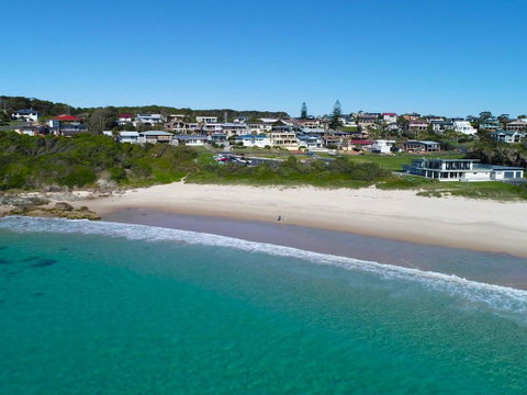 12 Cliff Road - Perths Hotel 3