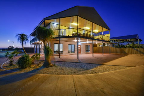 16 Crevalle Way - Fantastic House With Gulf Views - Perths Hotel 0