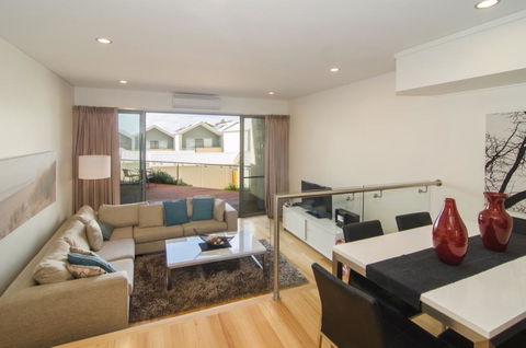 16 Seine Bay Apartment - Perths Hotel 1