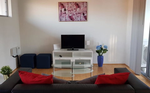 17 Gerring Court - Perths Hotel 0