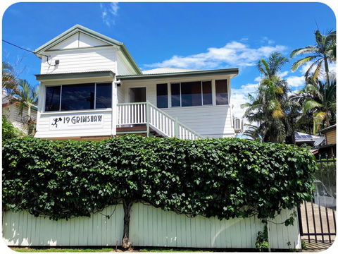 19 Grimshaw - Perths Hotel 0