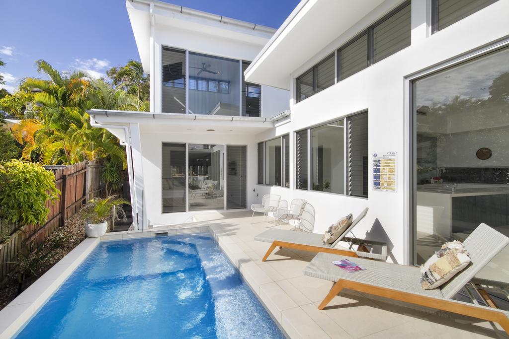 Noosa QLD Perths Hotel