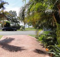 2 'Copacabana' 61 Sandy Point Road - cute unit with water views from the balcony - Perths Hotel