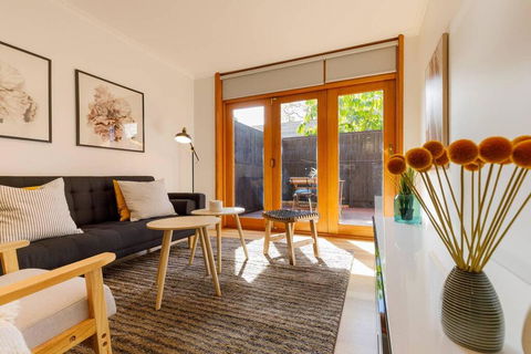 2 Bdrm Apt In Annandale With Courtyard & Parking - Perths Hotel 2