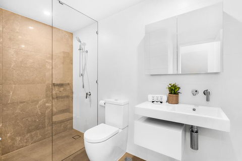2-Bed Beach Apartment With Pool, Parking And Balcony - Perths Hotel 2