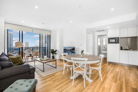 2-Bed Beach Apartment With Pool, Parking And Balcony - Perths Hotel 0