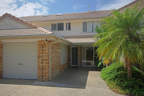 2/18-20 Kipling Street, Byron - Eastpoint - Perths Hotel 0