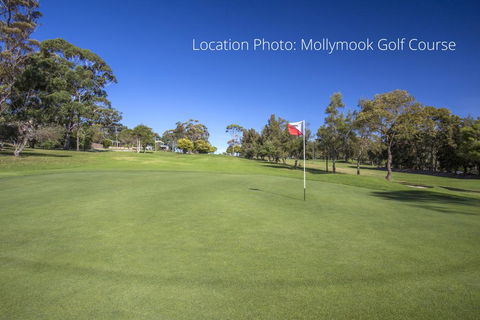 2/81 Clyde St - Villa De Golf At Mollymook - Perths Hotel 2