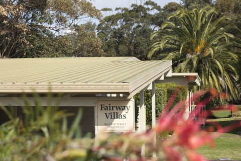 2/81 Clyde St - Villa De Golf At Mollymook - Perths Hotel 3