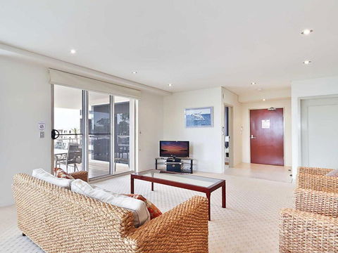 Carrington, 8 15 Government Road - Spacious Unit With Air Conditioning, Lift, Secure Parking And Close To Town - Perths Hotel 3
