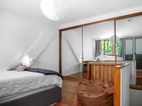 Central 4 BDRM Terrace With Office - Perths Hotel 1