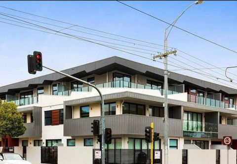 Caulfield Elegance: Chic Abode - Perths Hotel 1