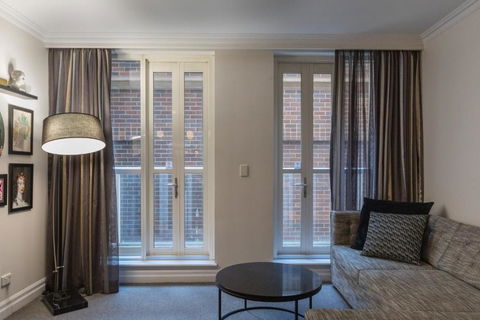 CBD Executive Apartment Right By The Harbour - Perths Hotel 1