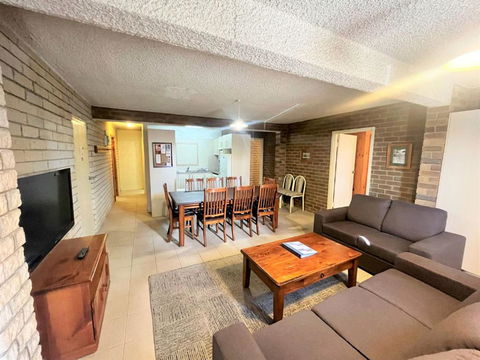 Central Park 4 - 3BR Ground Floor Apartment L Central Location - Perths Hotel 0
