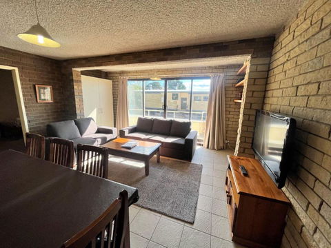 Central Park 4 - 3BR Ground Floor Apartment L Central Location - Perths Hotel 2