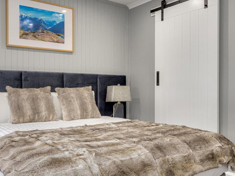 Chalet Alpina - Perths Hotel 3