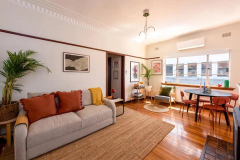 Charming Art Deco Unit In East Melbourne - Perths Hotel 1