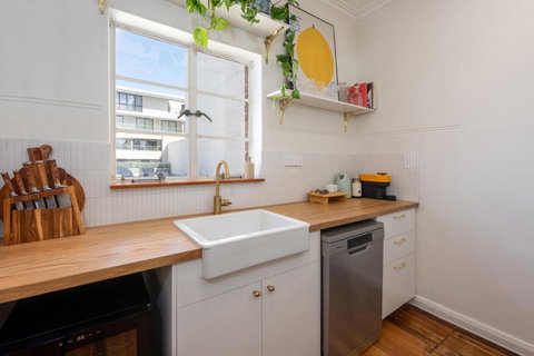 Charming Art Deco Unit In East Melbourne - Perths Hotel 3