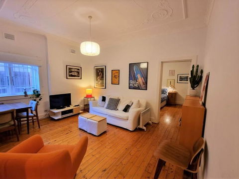 Classic Bondi 1 Bed A Few Steps From The Beach - Perths Hotel 3