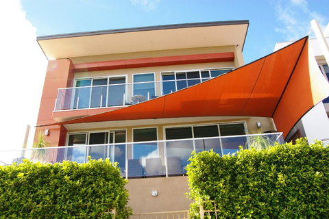 Clearview Waters - 4 King Bedrooms, 3 Bathrooms & Views - Perths Hotel 0