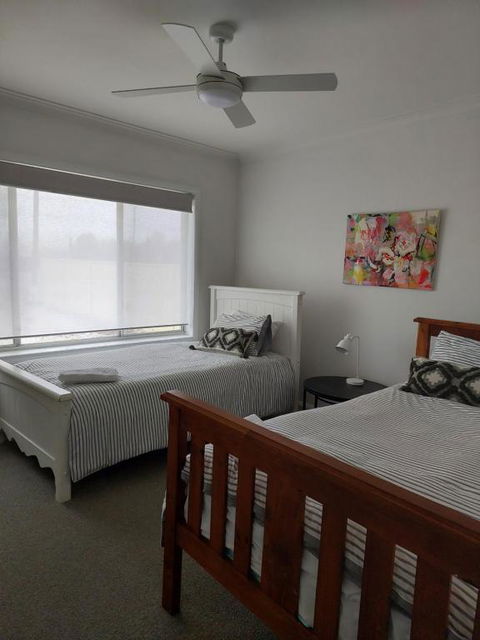 COD & C0 Tocumwal - Perths Hotel 1