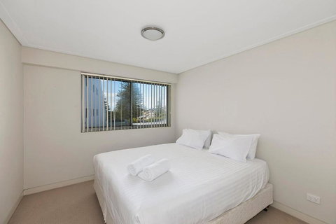 Coast Apartments 14, Apartment With 3 Bedrooms And Roof Top Pool - Perths Hotel 3