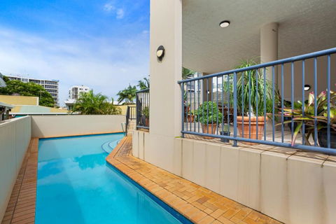 Coastal 3-Bed With Parking, Pool & Ocean View - Perths Hotel 4