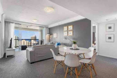 Coastal Charm At Chevron Towers - Perths Hotel 0