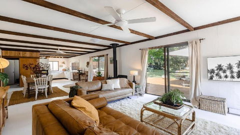 Coastal Vintage Cottage Brimming With Character And Charm Just Moments To Beaches, Bay And Cafes - Perths Hotel 0