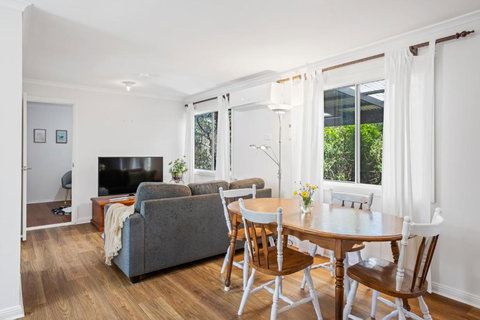 Cosy Adelaide Hills Getaway - Perths Hotel 0