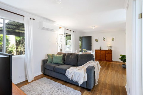 Cosy Adelaide Hills Getaway - Perths Hotel 2