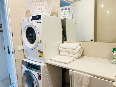 D101 Charming Apartment- Free Parking - Perths Hotel 3