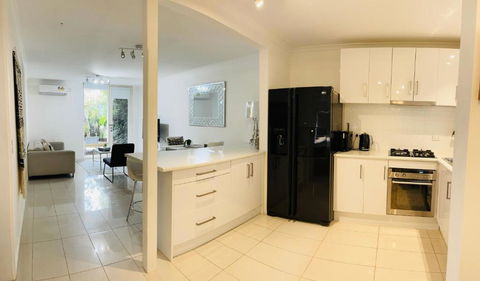 D101 Charming Apartment- Free Parking - Perths Hotel 4
