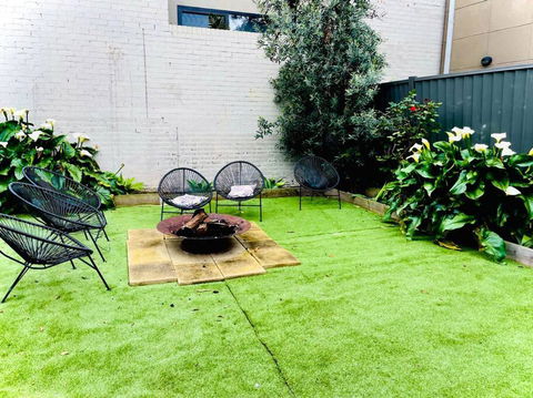 D109 Inner City Oasis On Buckingham - Perths Hotel 4