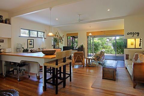 28 Childe Street, Byron Bay - Banaba - Perths Hotel 1