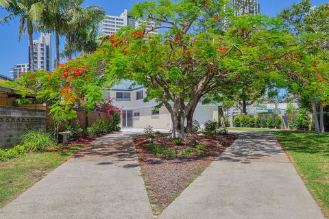 29 Stanhill Drive - Perths Hotel 1