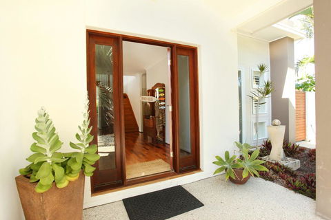 3 Bauhinia Crescent Marcoola - PET FRIENDLY, LINEN SUPPLIED, 500 BOND - Perths Hotel 1