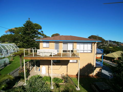 3 Bay Lane - Perths Hotel 2