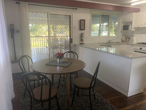 3 Bedroom Apartment - Perths Hotel 2