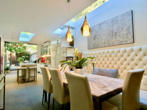 3 Storey Home Close Walk To Fox Studios SCG & City - Perths Hotel 2
