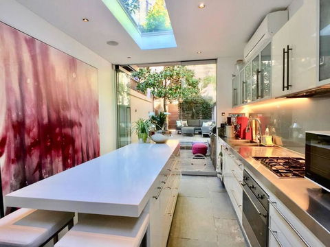 3 Storey Home Close Walk To Fox Studios SCG & City - Perths Hotel 3