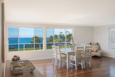 31 McMillan Crescent - Perths Hotel 3