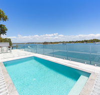 44 Noosa Parade - Perths Hotel