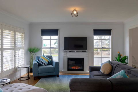 5 Bedroom Close To Beach And Moorpanyal Park - Perths Hotel 0