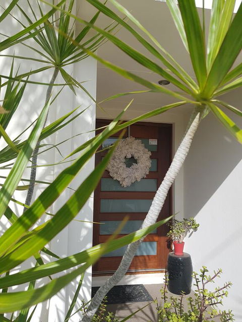 5 Bedroom Luxury Villa - Hope Island - Perths Hotel 3