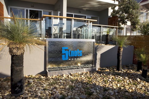 5 Knots Metung - Perths Hotel 0