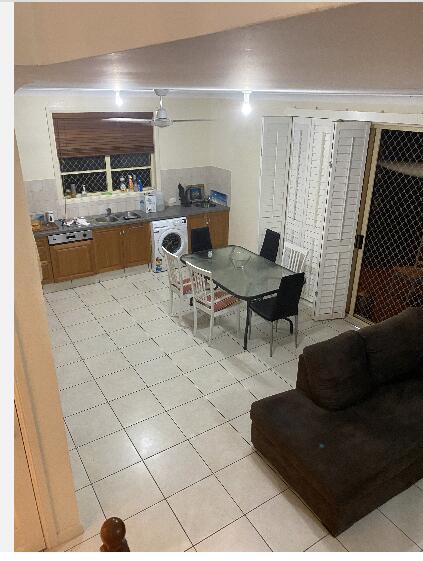 5 Mins To Movie World & Pet Friendly - Perths Hotel 3