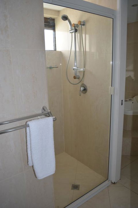 5,  Apartment On The Esplanade - Perths Hotel 2